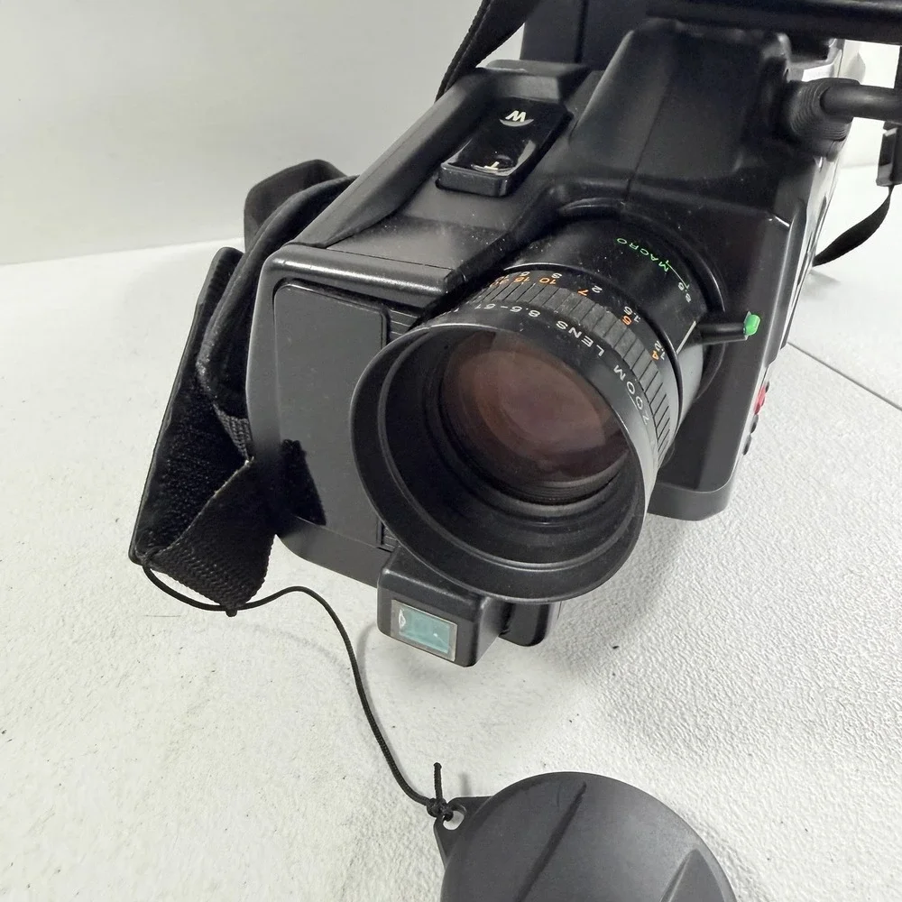 Vintage GE 9-9806 VHS‎ Movie Video System Camcorder POWERS ON AS IS READ DESC.